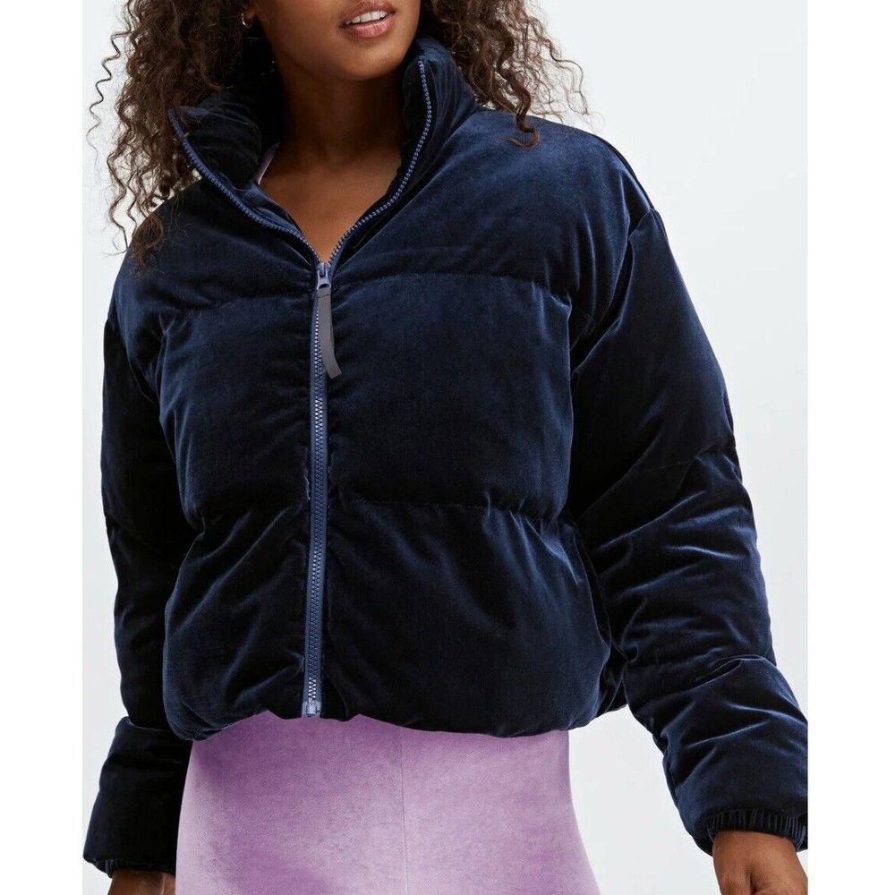 Fabletics Wander Velour Cropped Puffer Jacket‎ Navy Blue Sz Large